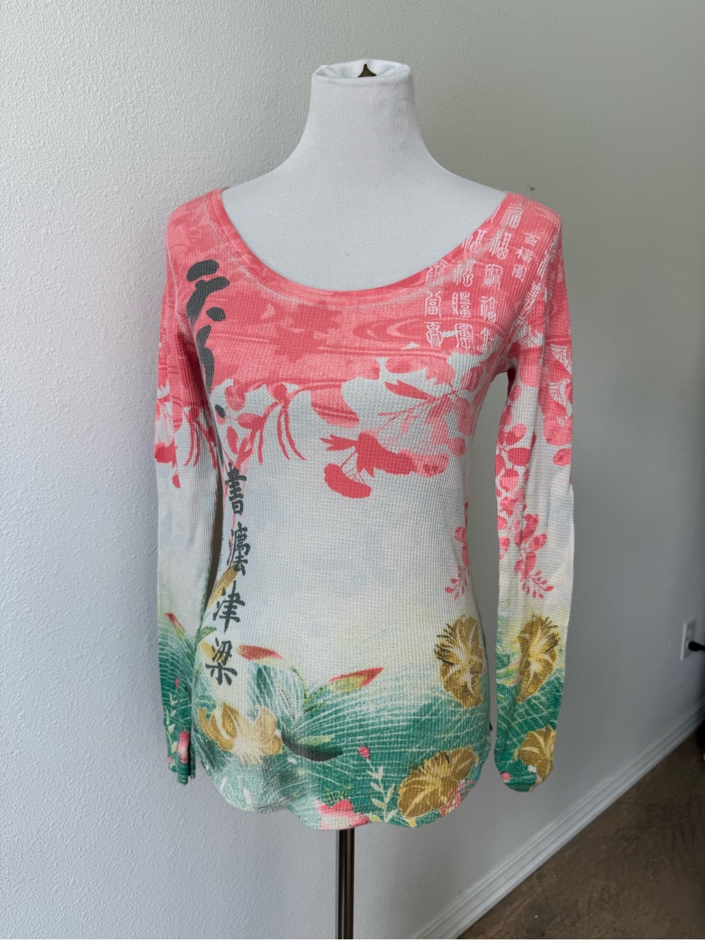 Y2K Lucky Brand Women’s Japanese Printed Thermal